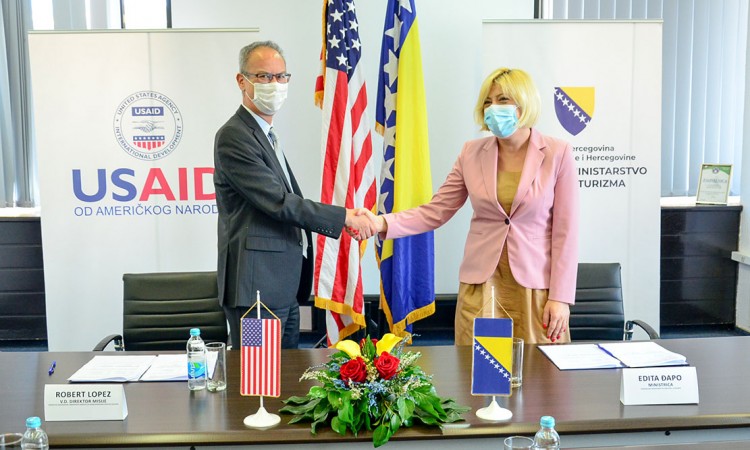 FMOIT i USAID potpisali Memorandum o razumijevanju- Saradnja u oporavku turizma