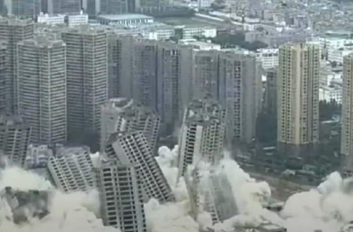 U Kini istovremeno srušeno 15 nebodera