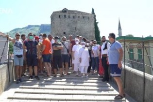 Za osam mjeseci više od 1,4 miliona noćenja turista, najviše iz Srbije i UAE