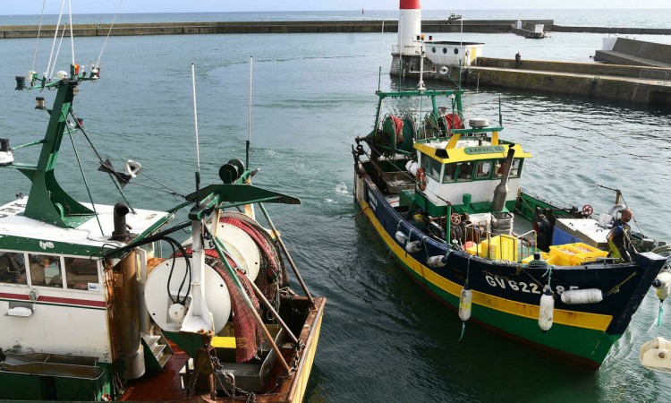 Francuska zadržala britanski brod u sukobu oko prava ribolova nakon Brexita