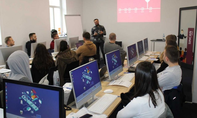 U Travniku počela obuka mladih za rad u IT sektoru