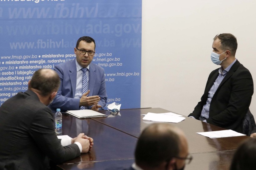 Džindić potpisao ugovore s korisnicima subvencija iz Programa utroška sredstava
