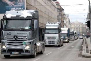 Autoprijevoznici u Sarajevu iskazali nezadovoljstvo protestnom vožnjom