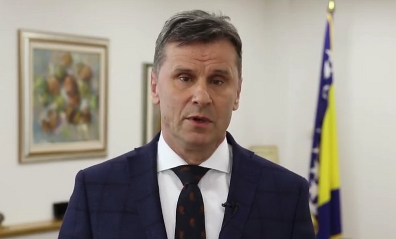 Novčana pomoć: Novalić najavio nastavak mjera zaštite građana