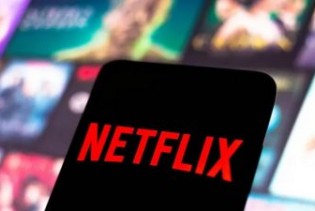 Netflix će kroz godinu dana dodatno naplaćivati dijeljenje lozinke s drugima