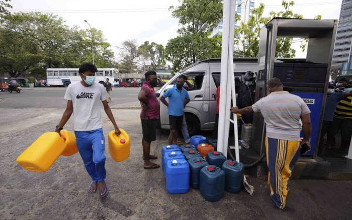 Šri Lanka obustavlja prodaju goriva zbog pogoršanja ekonomske krize
