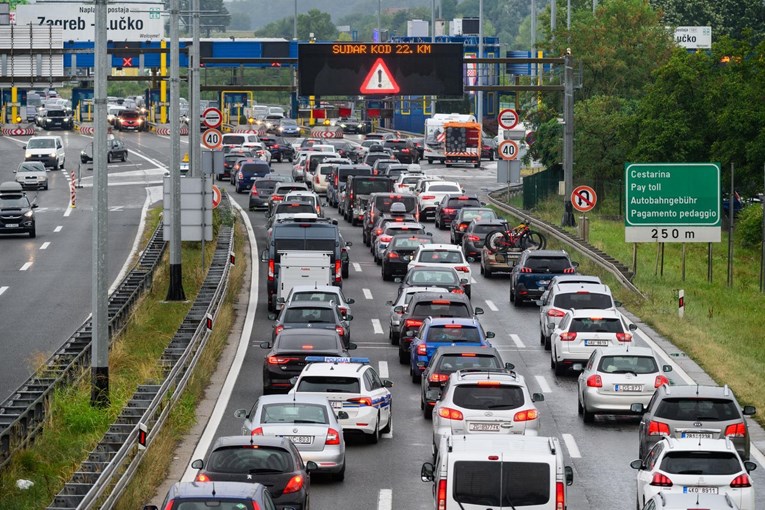 Protekli vikend bio najprometniji ikad u Hrvatskoj, naplaćeno 53,66 miliona kuna cestarina