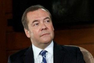 Medvedev: Ako EU ograniči cijenu ruskog gasa, neće ga biti