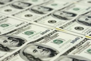 Finansijski analitičar: Dolar ubrzano gubi status rezervne valute
