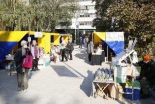 U Sarajevu otvoren sajam 'Malih porodičnih firmi' s ciljem promocije domaćih proizvoda