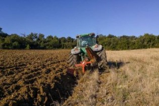 600.000 KM za unapređenje zaštite i sigurnosti na radu u poljoprivredi