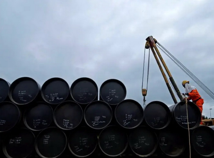 Veliki pad cijene nafte na svjetskom tržištu