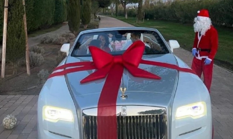Georgina počastila Ronalda luksuznim automobilom vrijednim 330.000 eura