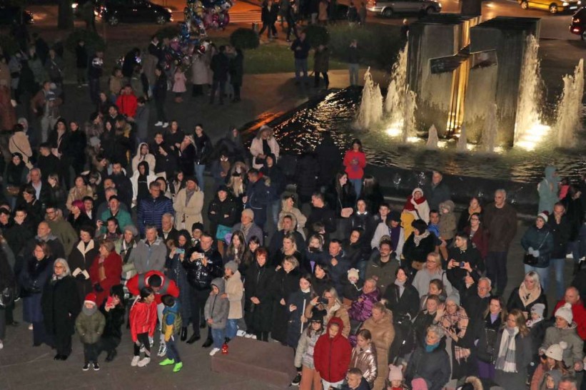 Doček Nove godine u Hercegovini: Šta se sve nudi i po kojim cijenama