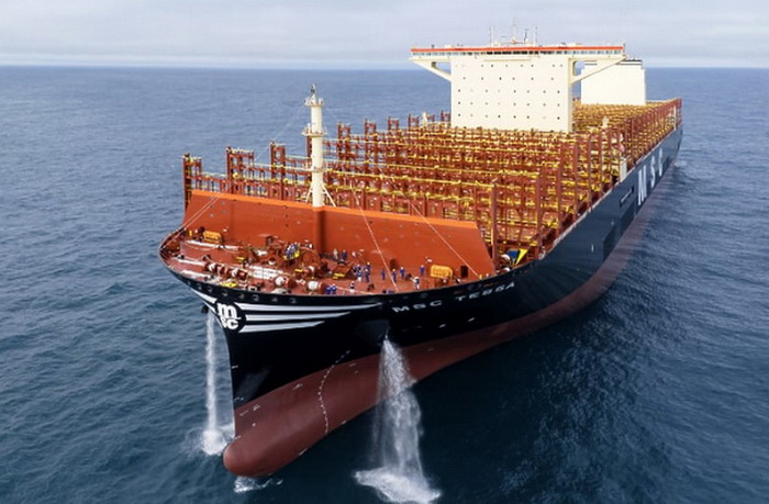 Isporučen najveći kontejnerski brod na svijetu, napravljen je u Kini