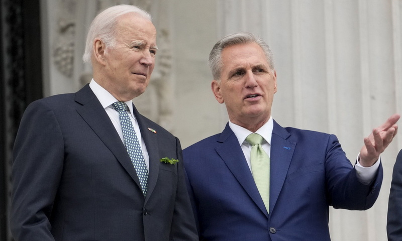 Biden i McCarthy podijeljeni oko gornje granice duga