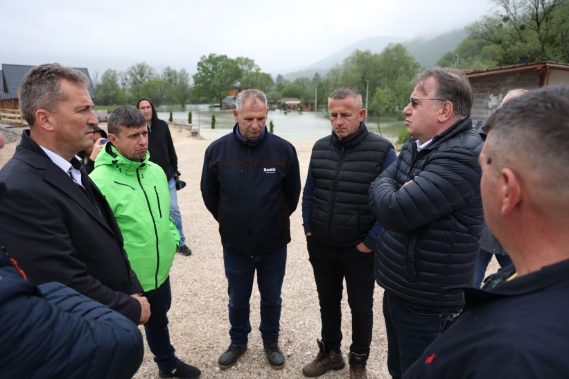 Nikšić u Krajini: Tek nakon povlačenja vode, vidjećemo kolika je materijalna šteta