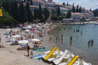Turisti iz Hrvatske sve više ljetuju u Neumu