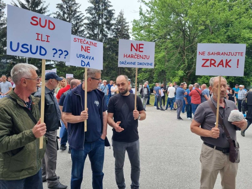 Radnici 'Zraka': Razni lobiji žele firmu, stečaj je kraj