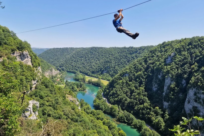 Ziplajn iznad kanjona Une nudi jedinstven doživljaj