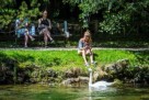 Vrelo Bosne zadržava popularnost: Rast domaćih posjeta i stabilan interes turista