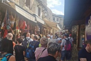 U Mostaru zadovoljni ljetnom sezonom, turisti traže krevet više
