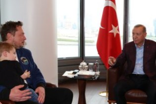 Erdogan pozvao Muska da izgradi kompaniju Tesla u Turskoj