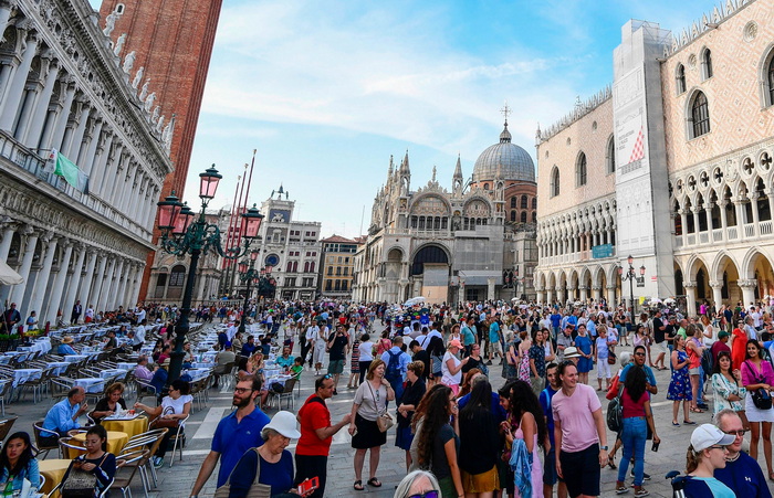 Venecija počinje probno naplaćivati ulaz turistima iduće godine