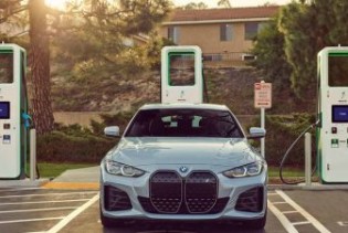 BMW prihvatio Teslin standard za punjenje električnih vozila