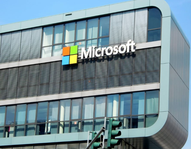 Microsoft duguje 28,9 milijardi dolara zaostalih poreza