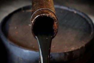 Svjetsko tržište: Cijene nafte u blagom padu nakon napada Irana na Izrael