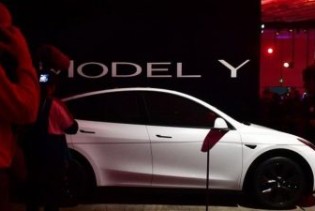 Tesla opet spušta cijene svojih električnih automobila