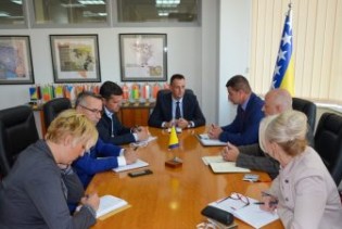 Ministar Lakić sa direktorima EP BiH i RMU Kreka o stanju u ovom rudniku: Proizvodnja povećana, plaća isplaćena 10. u mjesecu