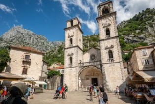 Crnu Goru u oktobru posjetilo 120.000 turista