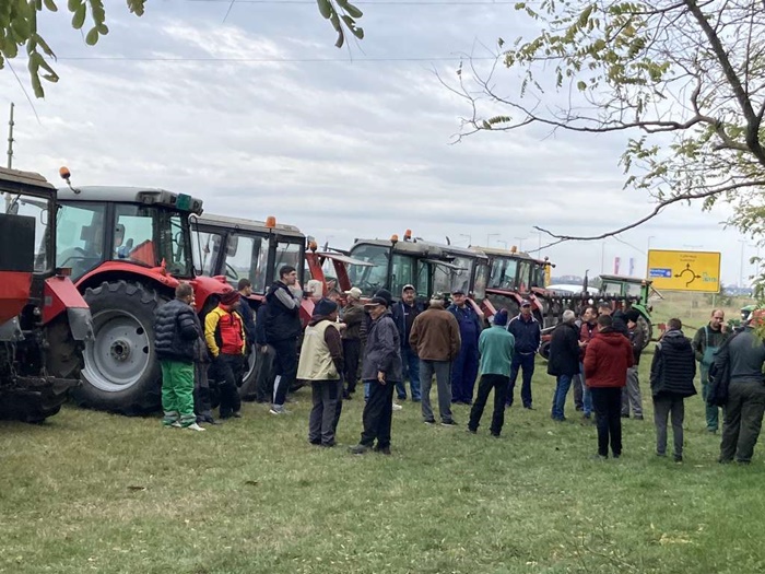 Nezadovoljni srbijanski poljoprivrednici pregovaraju sa premijerkom Brnabić