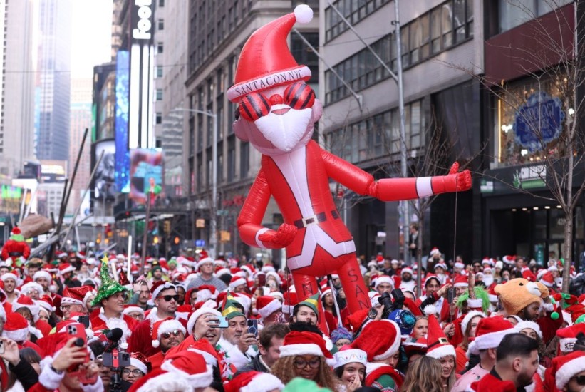 Hiljade građana 'Djeda Mrazova' na ulicama New Yorka