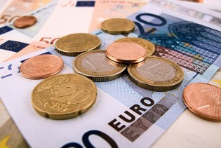 Euro slavi 25. rođendan, potrebno ga je uvesti u digitalno doba