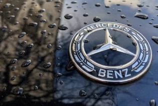 Mercedes uvodi tirkizna svjetla