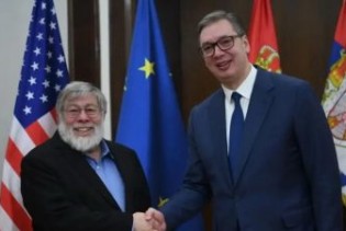 Vučić: Suosnivač 'Applea' Steve Wozniak dobit će srpski pasoš