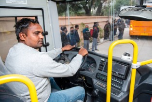 Riječke autobuse će od sada voziti Nepalci i Indijci