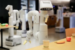 Google je uveo "robotski ustav" čiji cilj je osigurati da se strojevi ne okrenu protiv nas