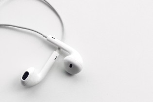 Kako očistiti i dezinfikovati slušalice, a ne oštetiti zvučnike