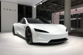 'Tesla' povlači više od 1,6 miliona vozila u Kini