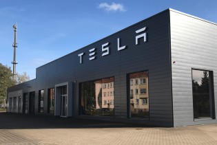 Tesla obustavlja većinu proizvodnje u Berlinu