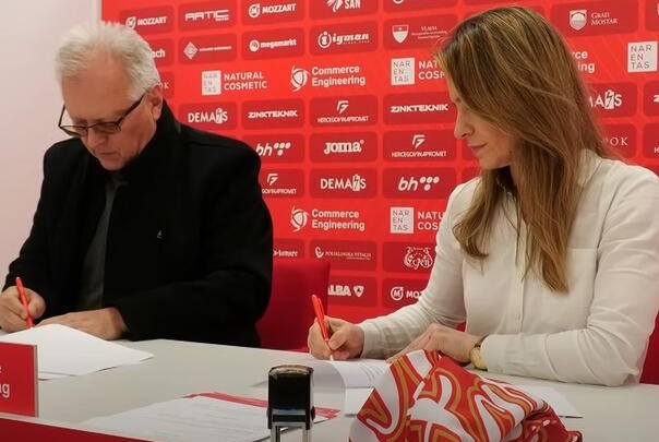 Sedam kompanija potpisalo milionski ugovor sa FK Velež