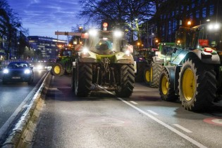 Poljoprivrednici blokirali granične prelaze između Belgije i Nizozemske