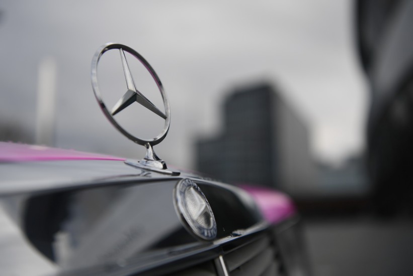 Mercedes u servise poziva 250.000 automobila širom svijeta