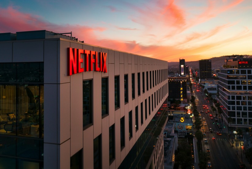 Ubrzavanje rasta prihoda: Netflix će podići cijene pretplate?