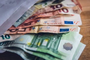 Prosječna plata u Hrvatskoj drastično veća nego prošle godine