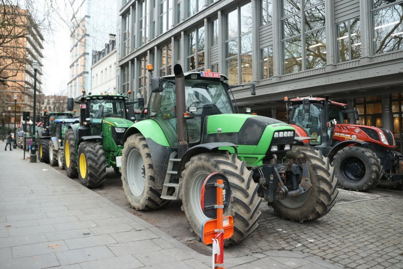 Novi protesti, traktori paralisali saobraćaj u Briselu